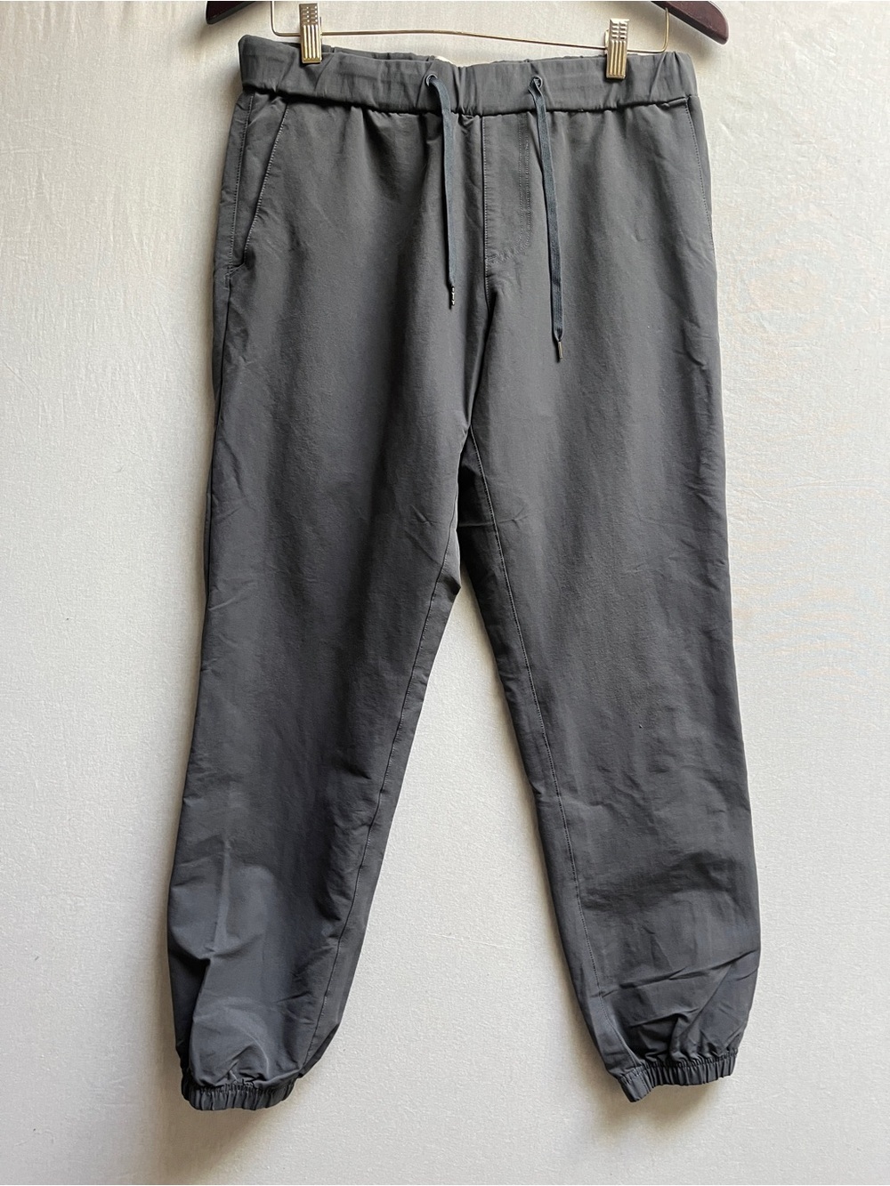 MEC Heather Grey Drawstring Jogger Nylon Pants Sz 34